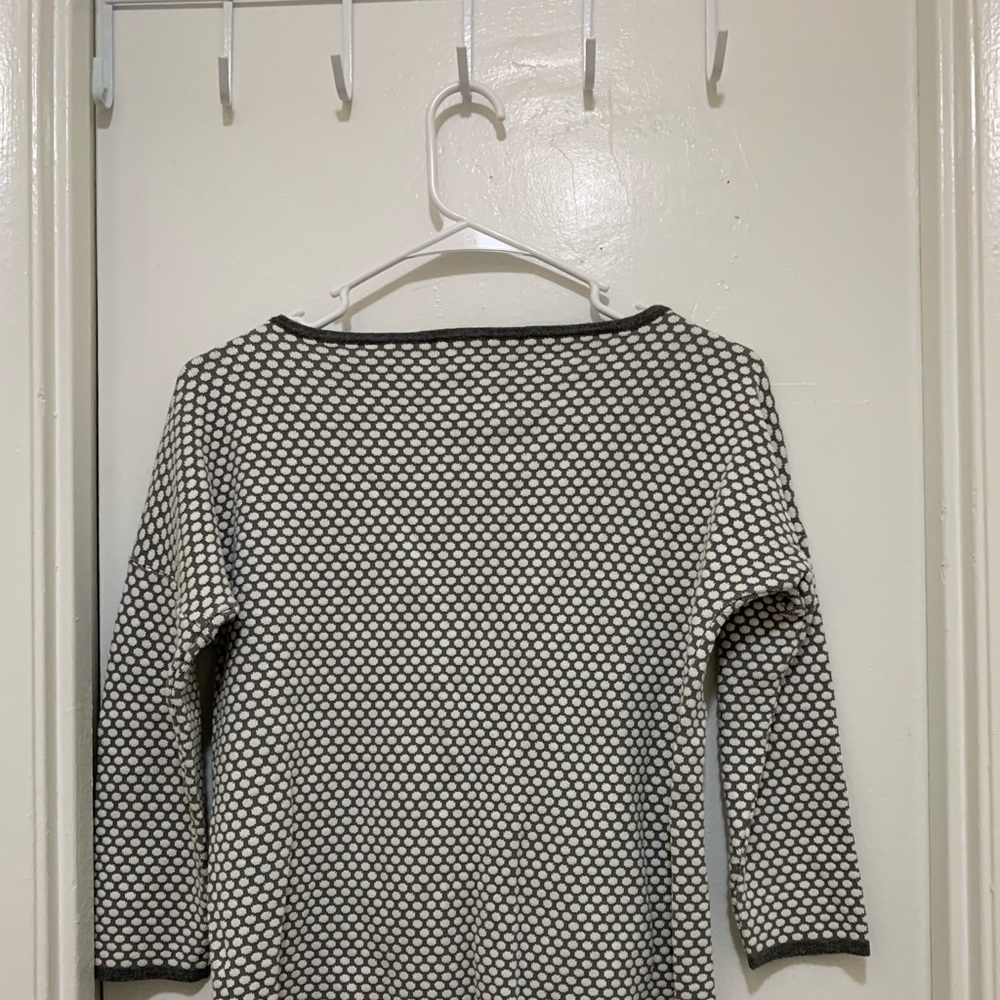 Blouse Express - Picture 2 of 2